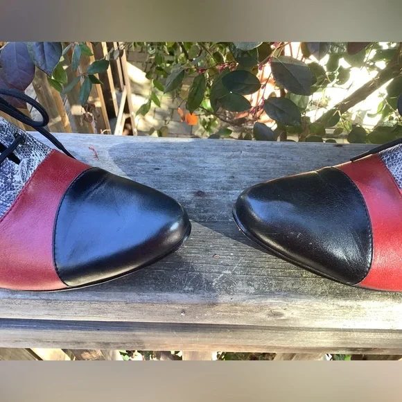 JOHN VLUEVOG SIZE 8 woman 
Original included - Picture 6 of 8